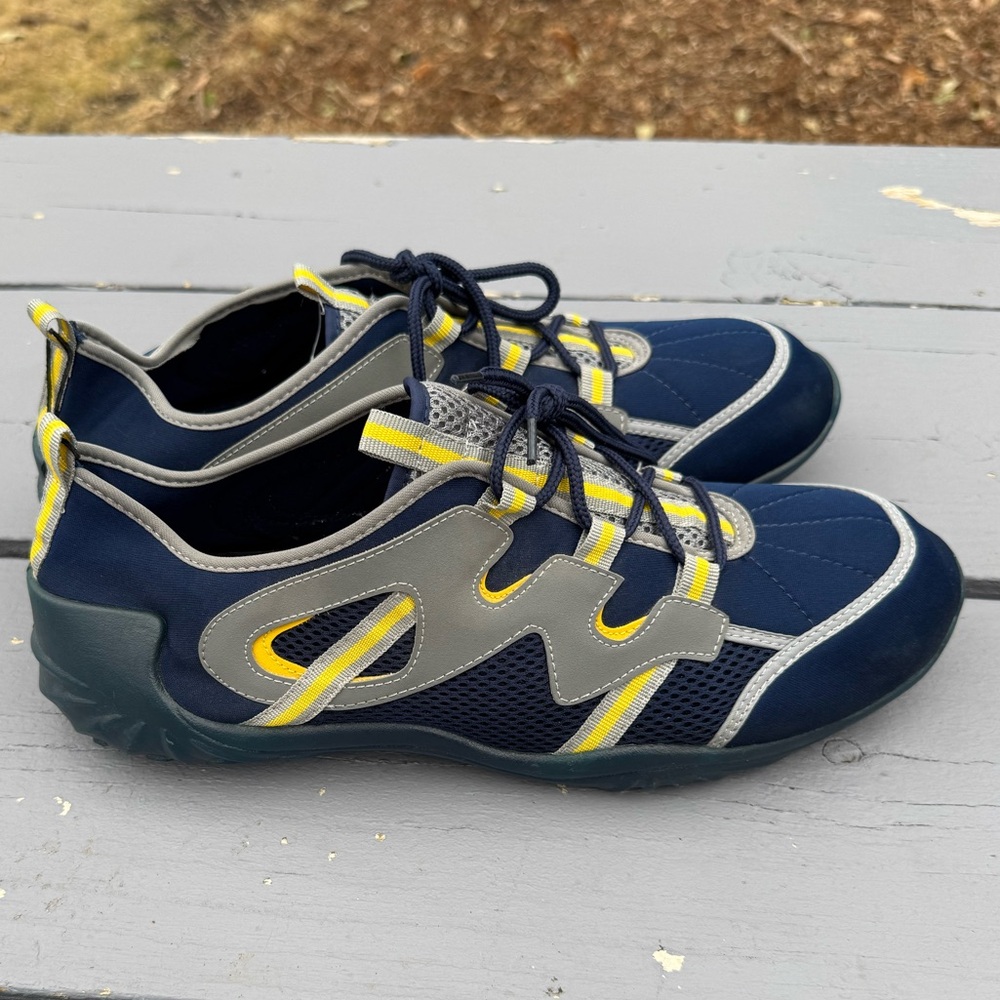 Sand n Sun Blue and Yellow Athletic Shoes S/13 - Picture 4 of 13